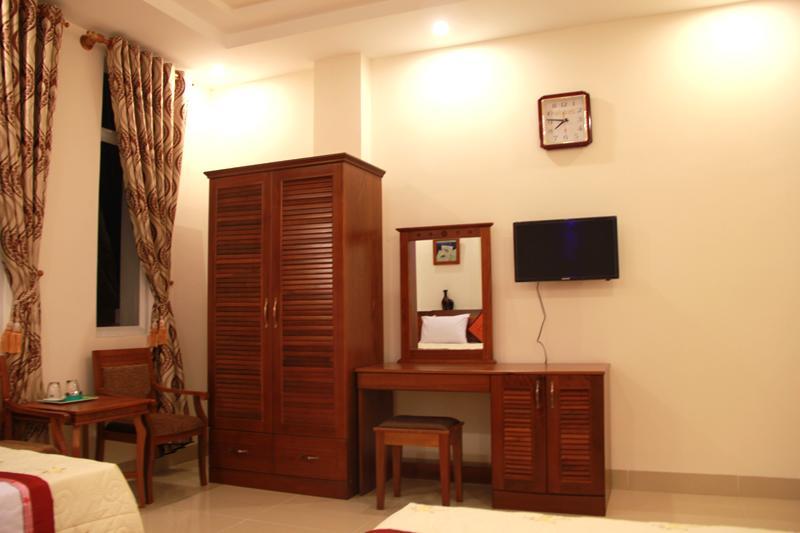 Tuyet Van Hotel Дананг Екстериор снимка